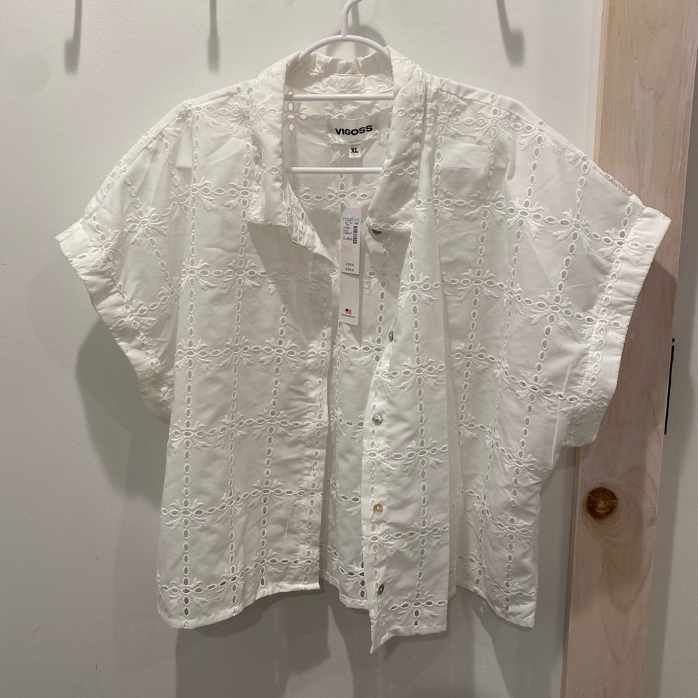 NWT Vigoss White Eyelet Shirt / Blouse Sz. XL